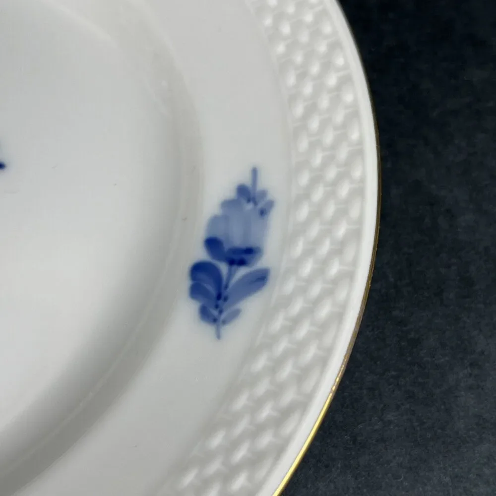 (1 PC) Royal Copenhagen Blue Flowers Braided Plate 8095 EF Hutton Gold Rim‎ EACH